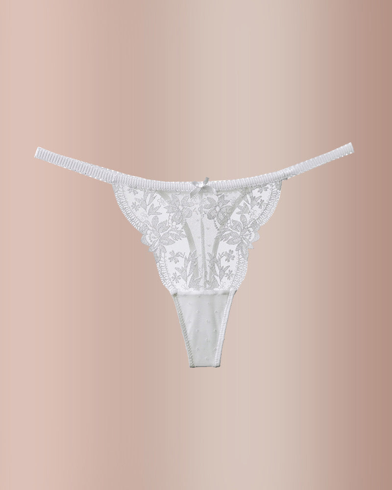 Curvvvy® BlossomLace – Tanga de encaje bordado francés y diseño transparente