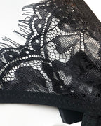 Curvvvy® BlossomLace – Tanga de encaje estilo pestaña con tiras finas y lazo floral